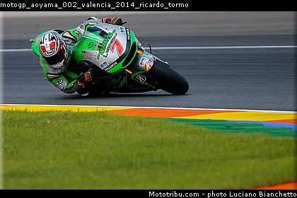 motogp_aoyama_002_valencia_2014_ricardo_tormo.jpg