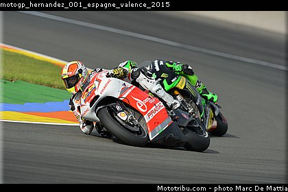 motogp_hernandez_001_espagne_valence_2015.jpg