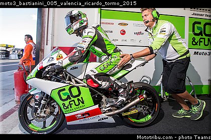 moto3_bastianini_005_valencia_ricardo_tormo_2015.jpg