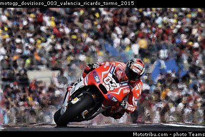 motogp_dovizioso_003_valencia_ricardo_tormo_2015.jpg