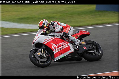 motogp_iannone_001_valencia_ricardo_tormo_2015.jpg