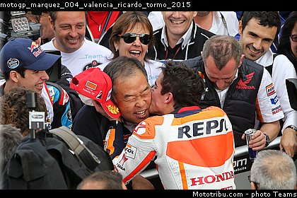 motogp_marquez_004_valencia_ricardo_tormo_2015.jpg