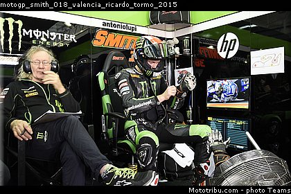 motogp_smith_018_valencia_ricardo_tormo_2015.jpg