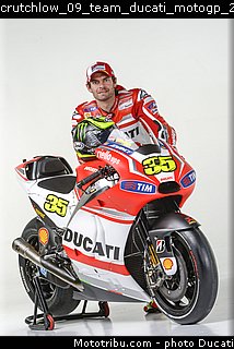 crutchlow_09_team_ducati_motogp_2014.jpg