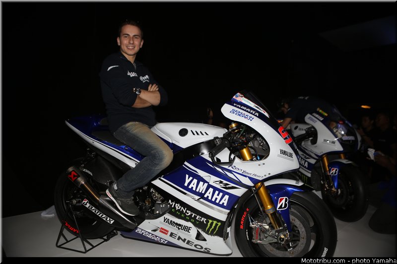 lorenzo_019_team_movistar_yamaha_motogp