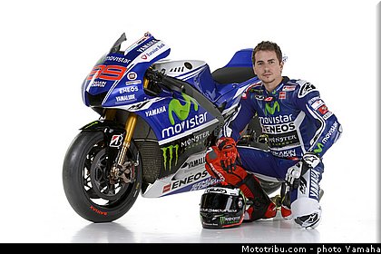 lorenzo_005_team_movistar_yamaha_motogp.jpg