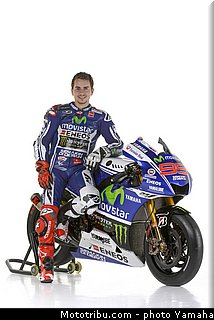 lorenzo_011_team_movistar_yamaha_motogp.jpg