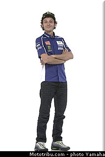 rossi_09_team_movistar_yamaha_motogp.jpg