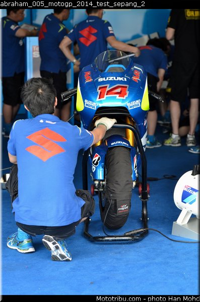 abraham_005_motogp_2014_test_sepang_2