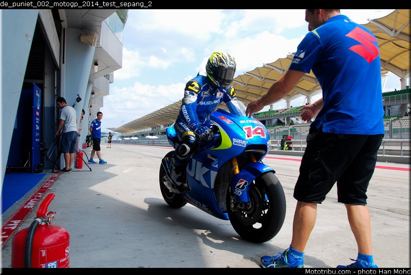 de_puniet_002_motogp_2014_test_sepang_2