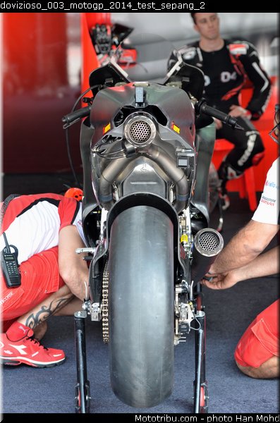 dovizioso_003_motogp_2014_test_sepang_2
