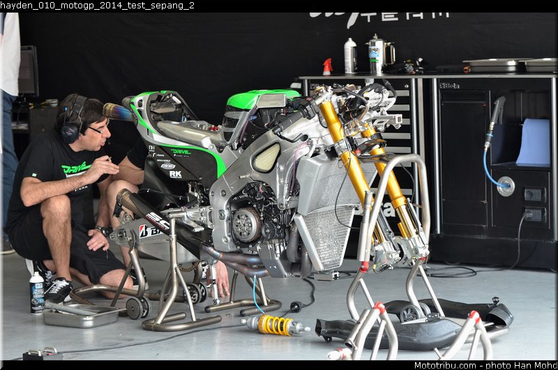 hayden_010_motogp_2014_test_sepang_2