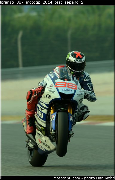 lorenzo_007_motogp_2014_test_sepang_2