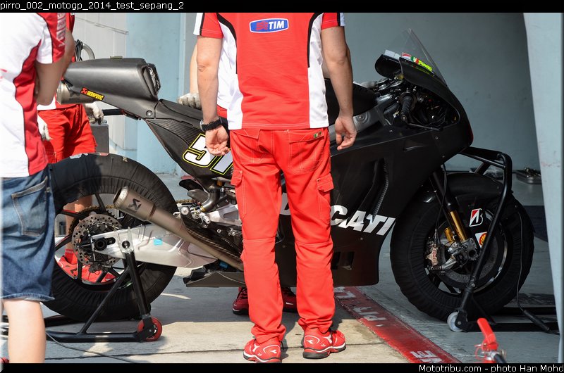 pirro_002_motogp_2014_test_sepang_2