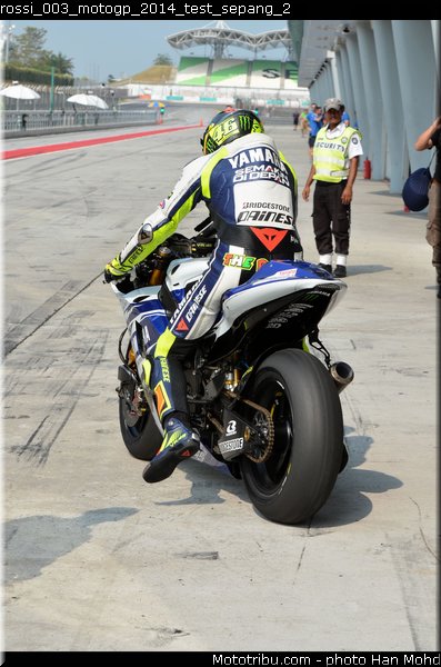 rossi_003_motogp_2014_test_sepang_2