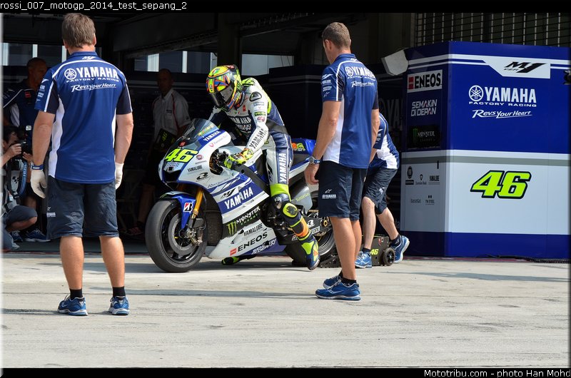 rossi_007_motogp_2014_test_sepang_2