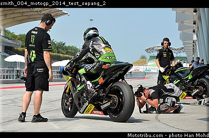 smith_004_motogp_2014_test_sepang_2.jpg