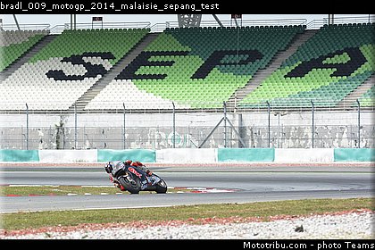 bradl_009_motogp_2014_malaisie_sepang_test.jpg