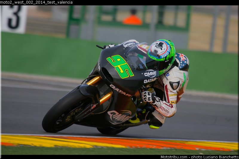 moto2_west_002_2014_test_valencia