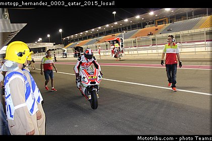 motogp_hernandez_0003_qatar_2015_losail.jpg