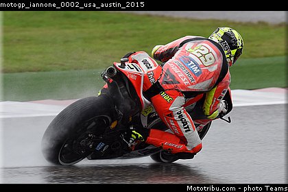 motogp_iannone_0002_usa_austin_2015.jpg