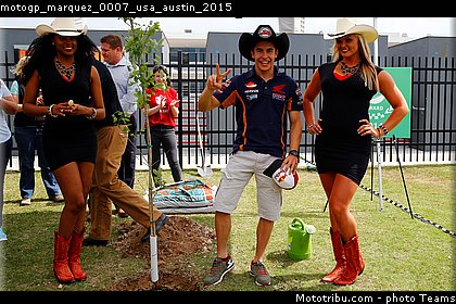 motogp_marquez_0007_usa_austin_2015.jpg