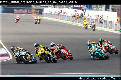 moto2_0050_argentine_termas_de_rio_hondo_2015.jpg