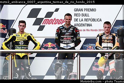 moto2_ambiance_0007_argentine_termas_de_rio_hondo_2015.jpg