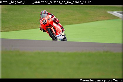 moto3_bagnaia_0002_argentine_termas_de_rio_hondo_2015.jpg
