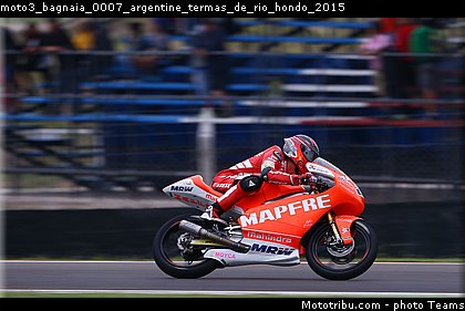 moto3_bagnaia_0007_argentine_termas_de_rio_hondo_2015.jpg