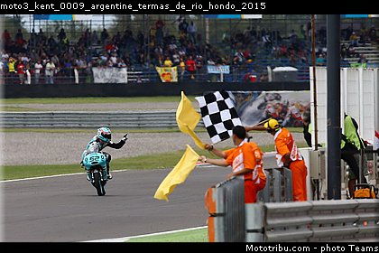 moto3_kent_0009_argentine_termas_de_rio_hondo_2015.jpg