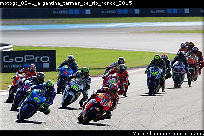 motogp_0041_argentine_termas_de_rio_hondo_2015.jpg