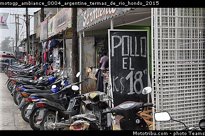 motogp_ambiance_0004_argentine_termas_de_rio_hondo_2015.jpg