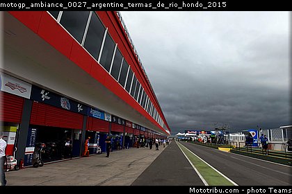 motogp_ambiance_0027_argentine_termas_de_rio_hondo_2015.jpg