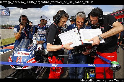 motogp_barbera_0005_argentine_termas_de_rio_hondo_2015.jpg