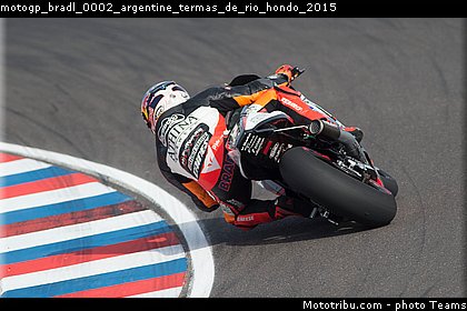motogp_bradl_0002_argentine_termas_de_rio_hondo_2015.jpg