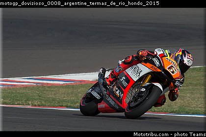 motogp_dovizioso_0008_argentine_termas_de_rio_hondo_2015.jpg