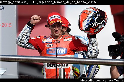 motogp_dovizioso_0016_argentine_termas_de_rio_hondo_2015.jpg