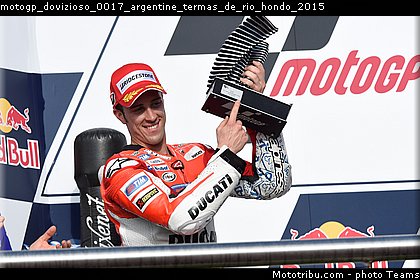motogp_dovizioso_0017_argentine_termas_de_rio_hondo_2015.jpg