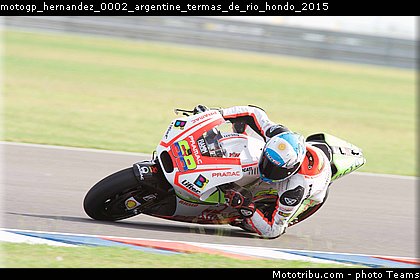 motogp_hernandez_0002_argentine_termas_de_rio_hondo_2015.jpg
