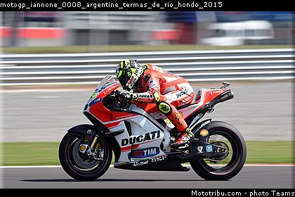 motogp_iannone_0008_argentine_termas_de_rio_hondo_2015.jpg
