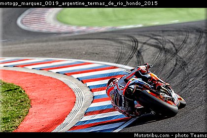motogp_marquez_0019_argentine_termas_de_rio_hondo_2015.jpg