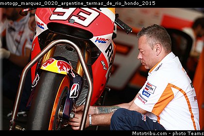 motogp_marquez_0020_argentine_termas_de_rio_hondo_2015.jpg