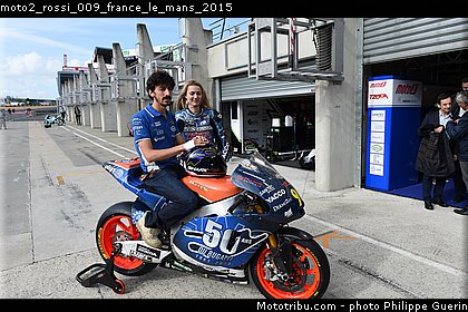 moto2_rossi_009_france_le_mans_2015.jpg