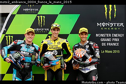 moto2_ambiance_0004_france_le_mans_2015.jpg