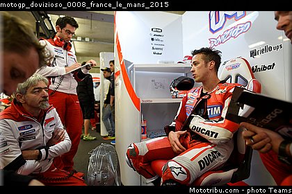motogp_dovizioso_0008_france_le_mans_2015.jpg