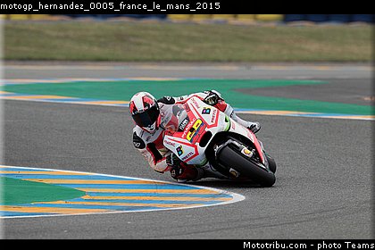 motogp_hernandez_0005_france_le_mans_2015.jpg