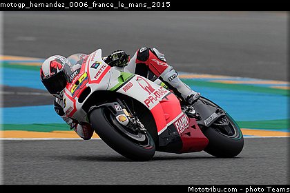 motogp_hernandez_0006_france_le_mans_2015.jpg