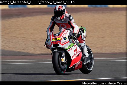 motogp_hernandez_0009_france_le_mans_2015.jpg