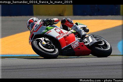 motogp_hernandez_0016_france_le_mans_2015.jpg